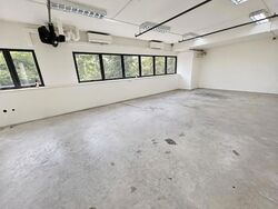 Carros Centre (D25), Factory #623046691